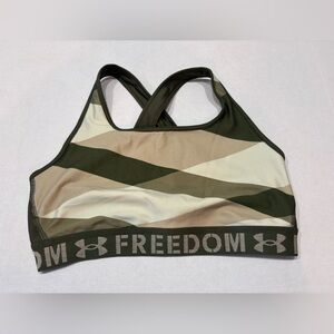 Under Armour Crossback Mid Printed Freedom Sports bra XL camo colors, worn once